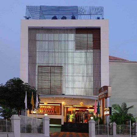 Hotel Ambalakkara Regency Kottārakara Exterior foto