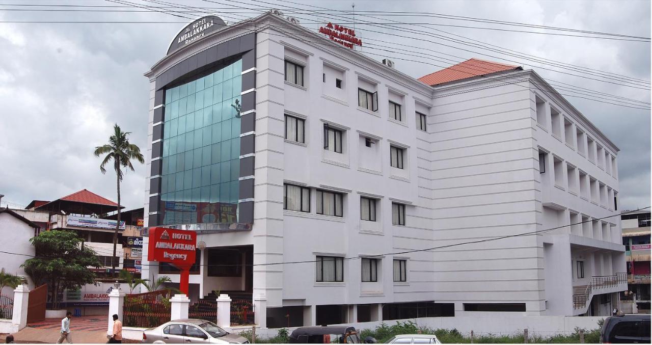 Hotel Ambalakkara Regency Kottārakara Exterior foto