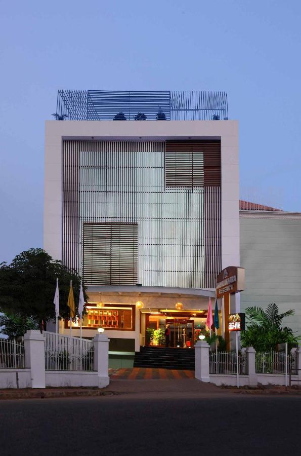 Hotel Ambalakkara Regency Kottārakara Exterior foto